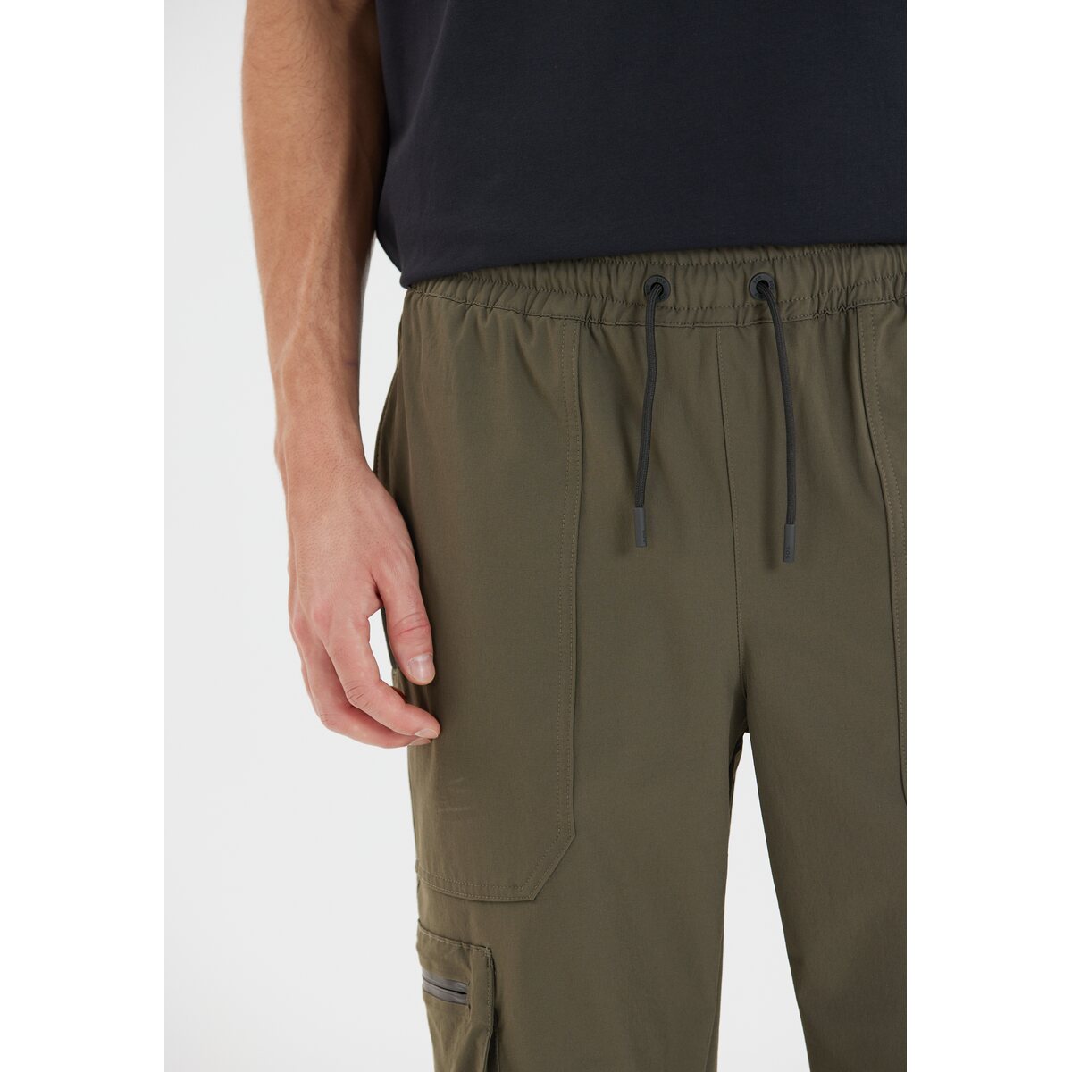 Joggers & Sweatpants -  sos Salonga M Woven Pants